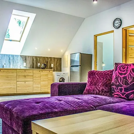Awesome Apartment In Gdansk With Wifi アパート グダニスク