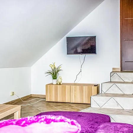 Apartament Lovely In With Wifi Gdańsk