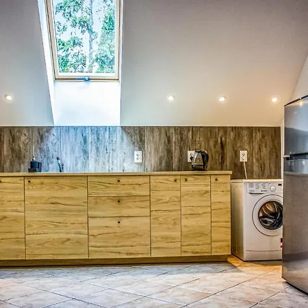 Lovely In With Wifi Apartament